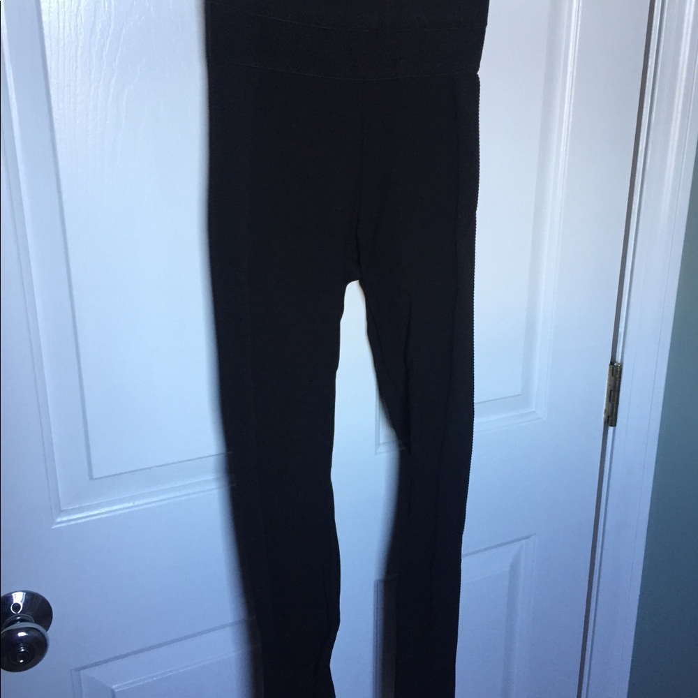 Black leggings